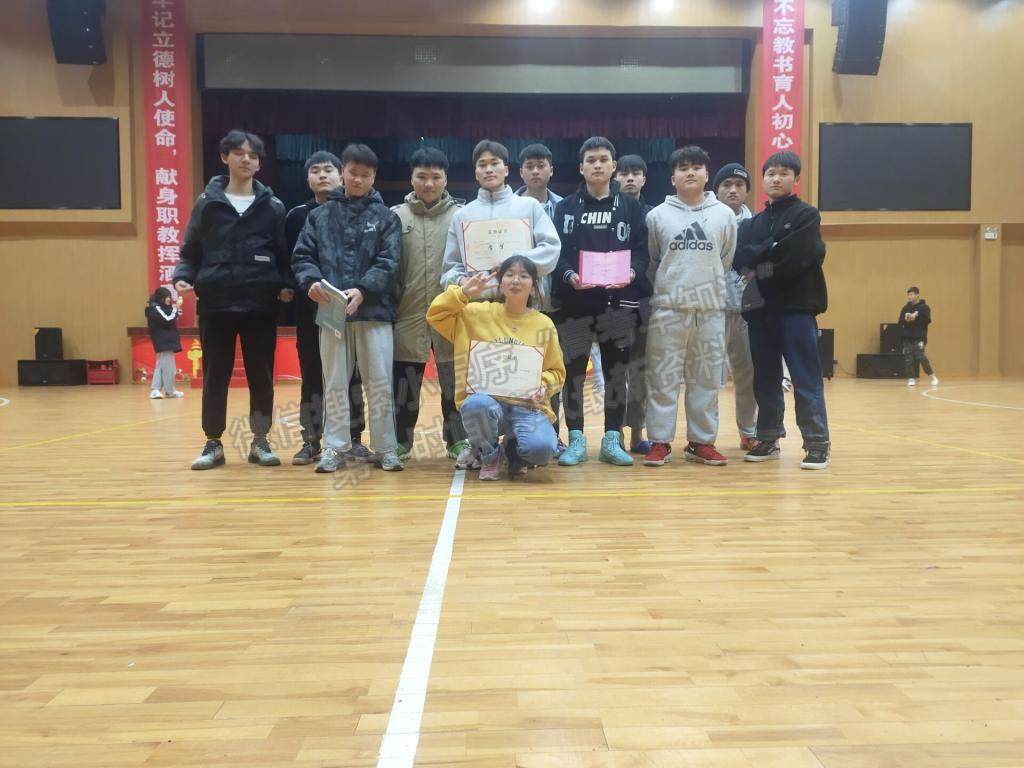 湖南现代物流职业技术学院第十二届“物院杯”篮球赛胜利闭幕