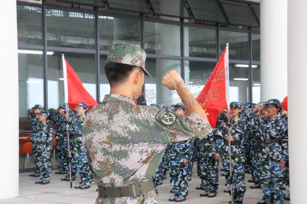 廣東汕頭幼兒師范高等專科學校2021級新生軍訓動員大會順利舉行